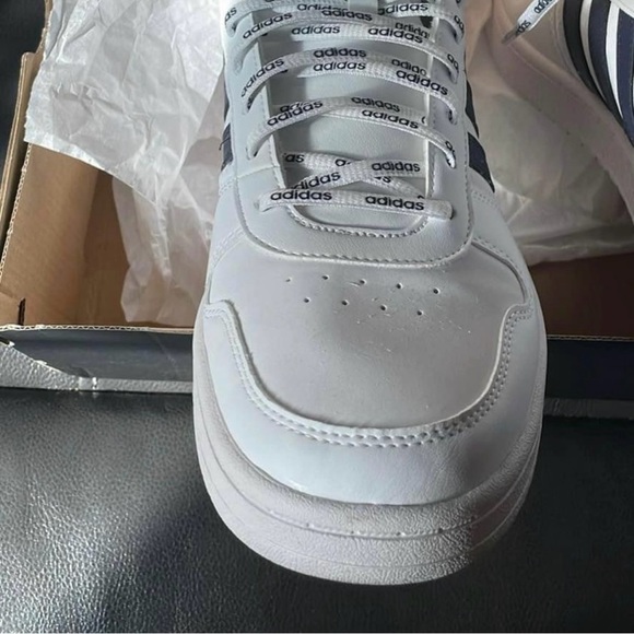 Men’s high top Adidas - Picture 4 of 8